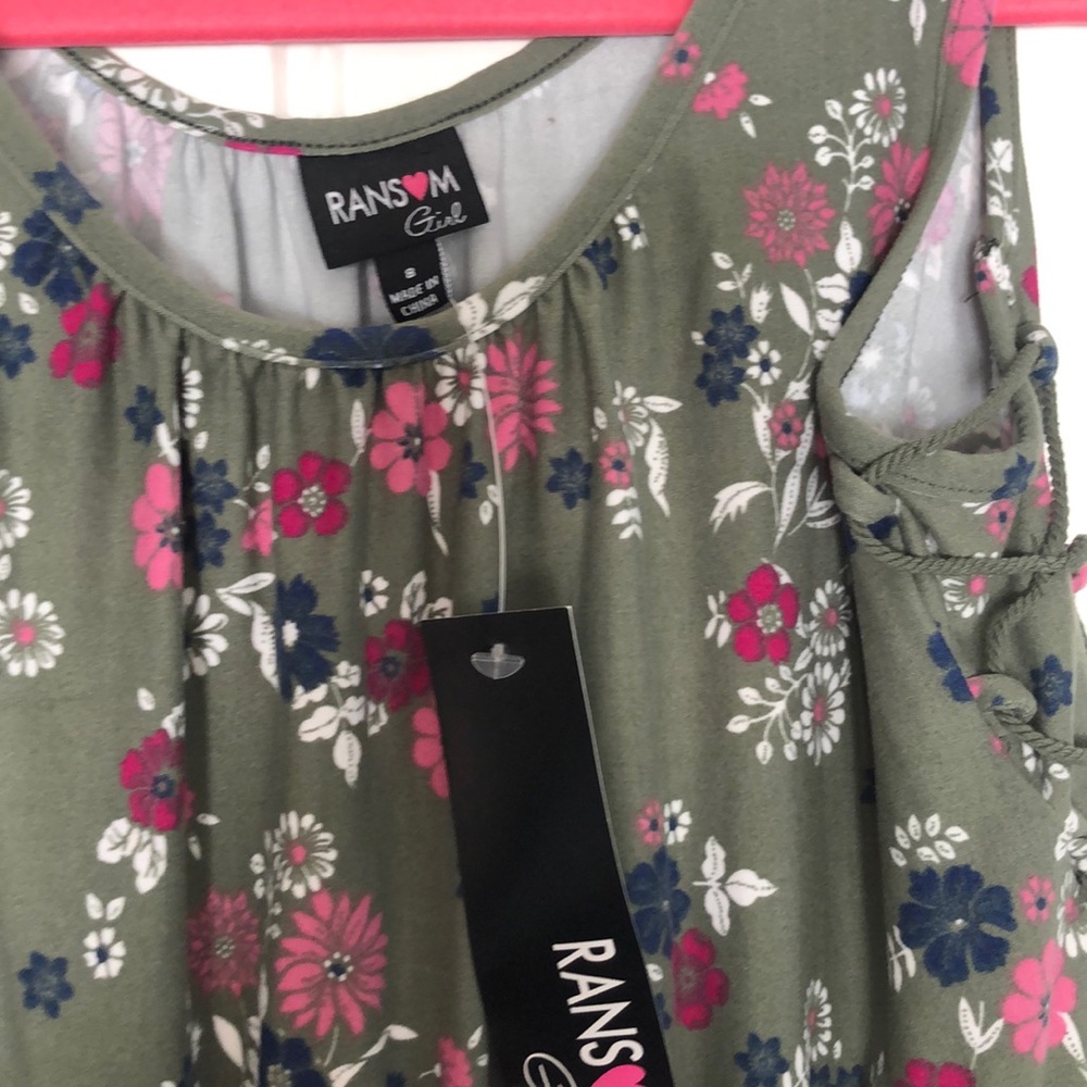 Dress - Picture 4 of 5